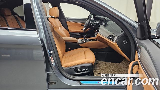 BMW 5-Series 520d M Sport Package Plus