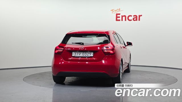 Mercedes-Benz A-Class A200