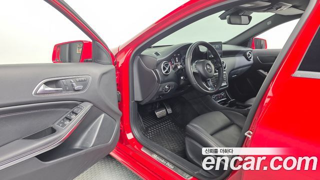 Mercedes-Benz A-Class A200
