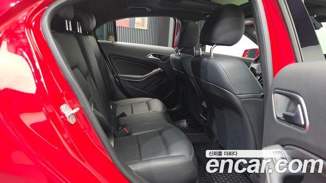 Mercedes-Benz A-Class A200