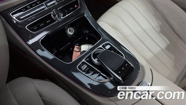 Mercedes-Benz E-Class E300 4MATIC Exclusive