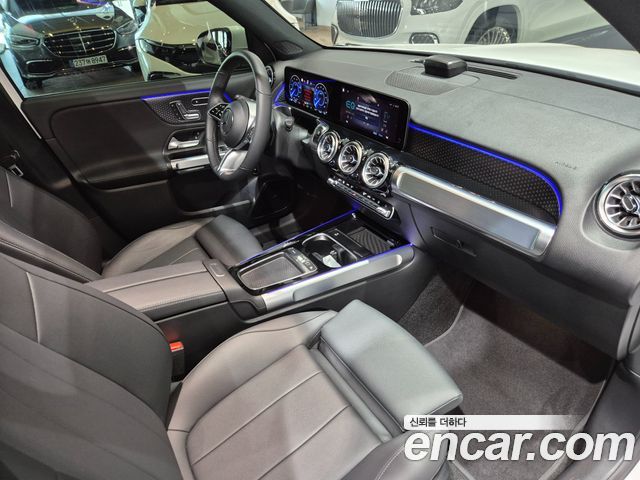 Mercedes-Benz EQB EQB300 4MATIC Progressive