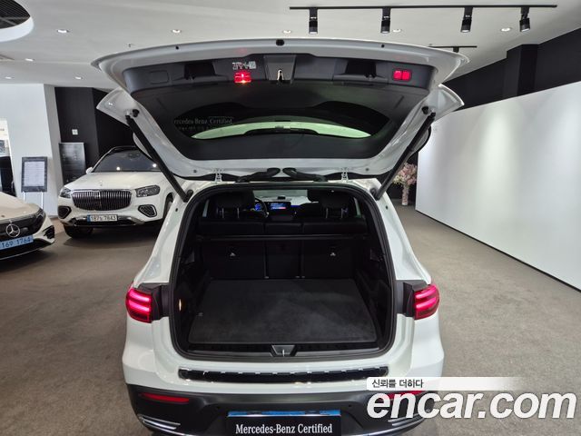 Mercedes-Benz EQB EQB300 4MATIC Progressive