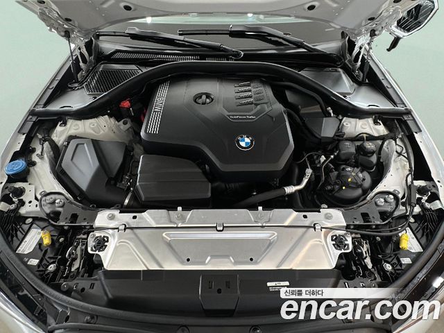 BMW 3-Series 320i