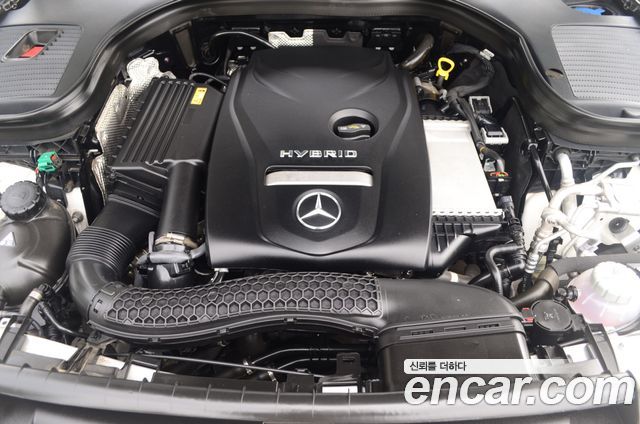 Mercedes-Benz GLC-Class GLC300e 4MATIC Coupe