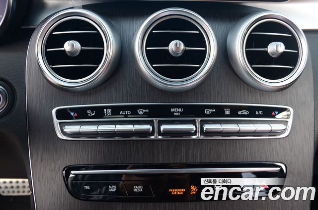 Mercedes-Benz GLC-Class GLC300e 4MATIC Coupe