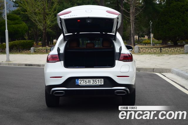 Mercedes-Benz GLC-Class GLC300e 4MATIC Coupe