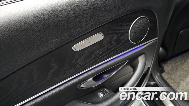 Mercedes-Benz E-Class E220d Avantgarde