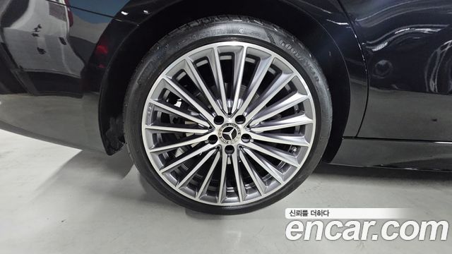 Mercedes-Benz C-Class C300 4MATIC AMG Line