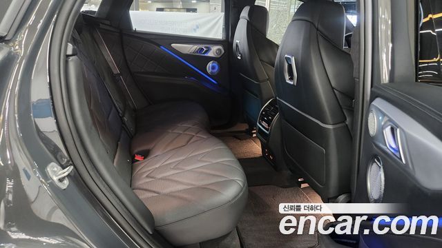 BMW XM 4.4
