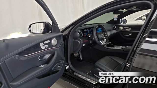 Mercedes-Benz E-Class E220d 4MATIC AMG Line