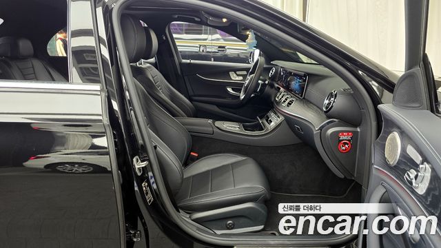 Mercedes-Benz E-Class E220d 4MATIC AMG Line