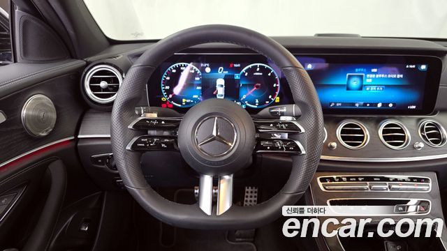 Mercedes-Benz E-Class E220d 4MATIC AMG Line