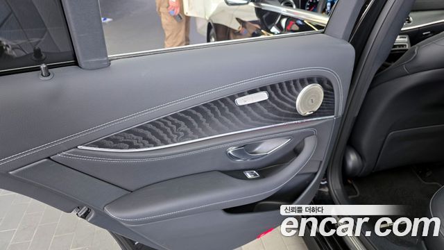 Mercedes-Benz E-Class E220d 4MATIC AMG Line