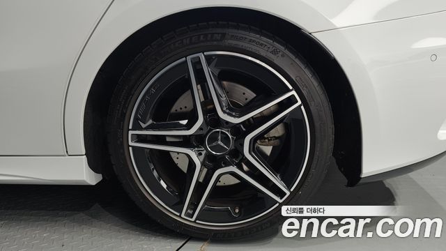 Mercedes-Benz A-Class AMG A35 4MATIC Sedan