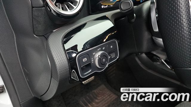 Mercedes-Benz A-Class AMG A35 4MATIC Sedan