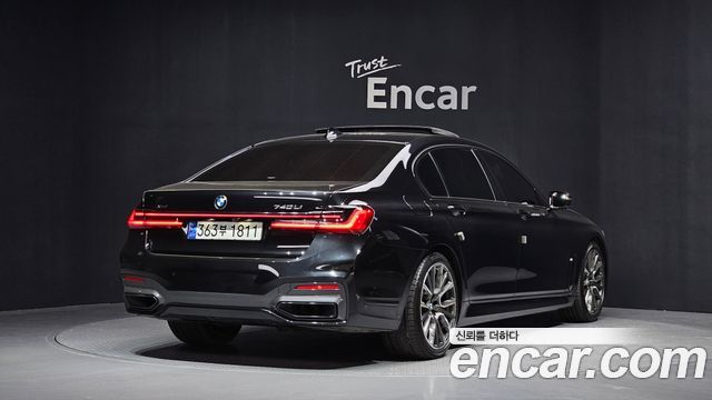 BMW 7-Series 740Li xDrive M Sport Package