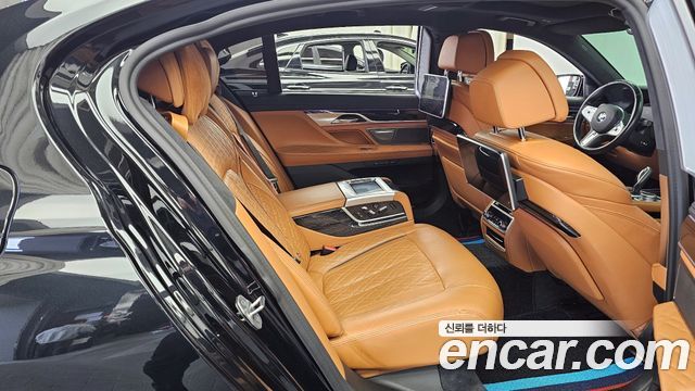 BMW 7-Series 740Li xDrive M Sport Package