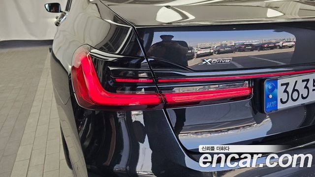 BMW 7-Series 740Li xDrive M Sport Package