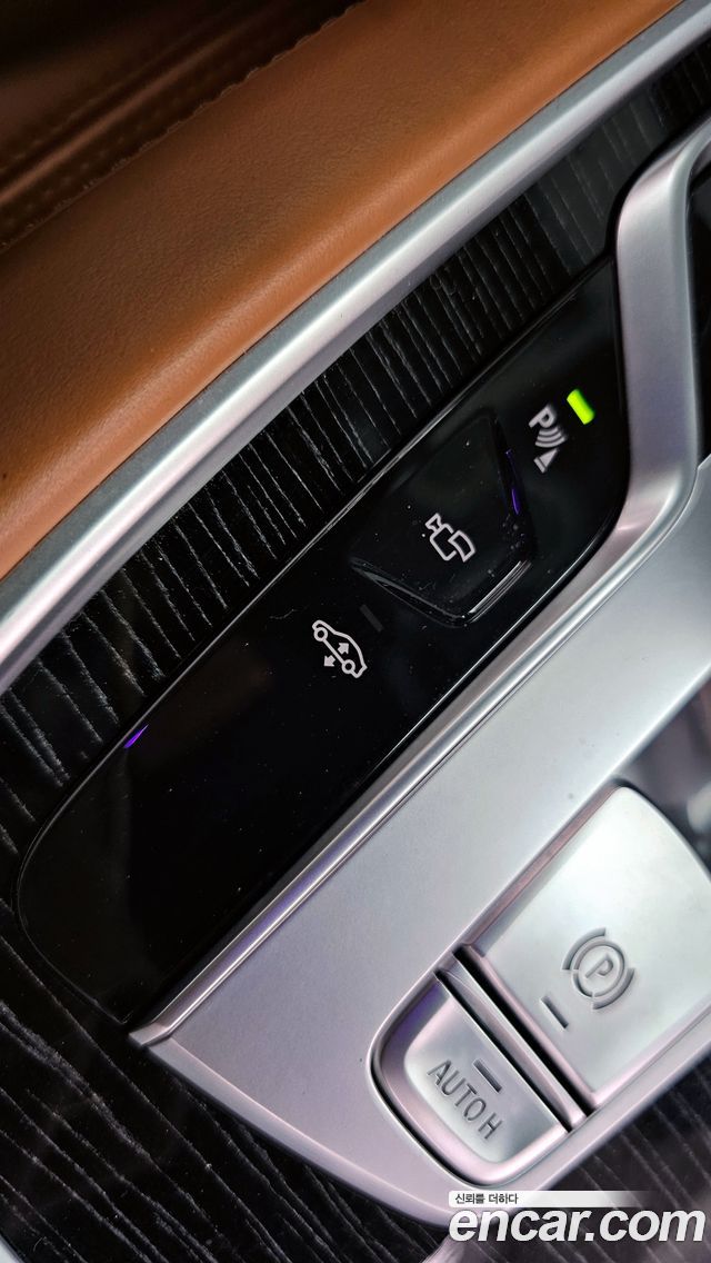 BMW 7-Series 740Li xDrive M Sport Package