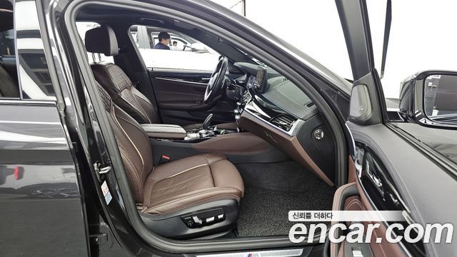 BMW 5Series (G30) 530e M Sport