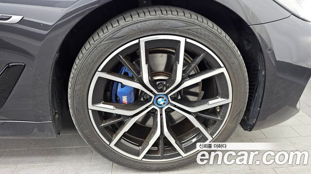 BMW 5-Series 530e M Sport