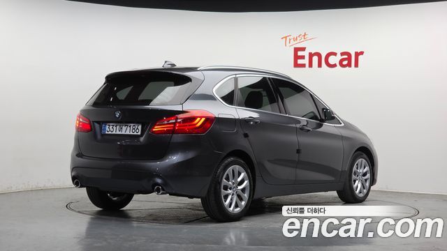 BMW 2-Series Advantage