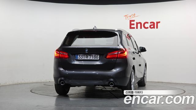 BMW 2-Series Advantage
