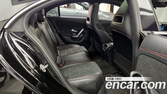Mercedes-Benz CLA-Class CLA250 4MATIC