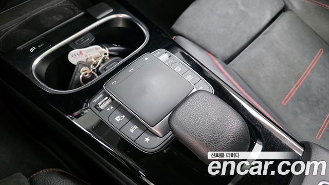 Mercedes-Benz CLA-Class CLA250 4MATIC