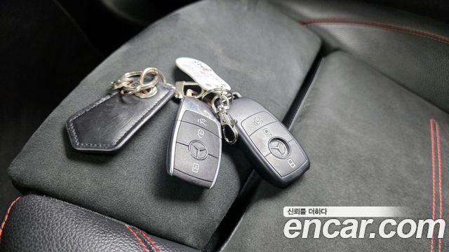 Mercedes-Benz CLA-Class CLA250 4MATIC