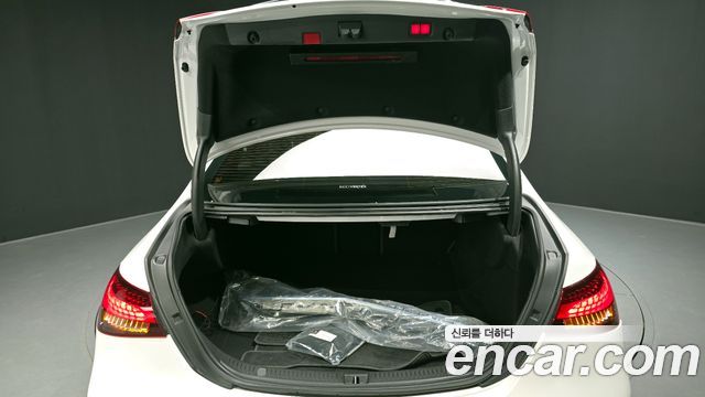 Mercedes-Benz E-Class E350 4MATIC Avantgarde