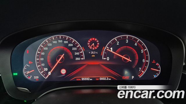 BMW 5-Series 520i Luxury