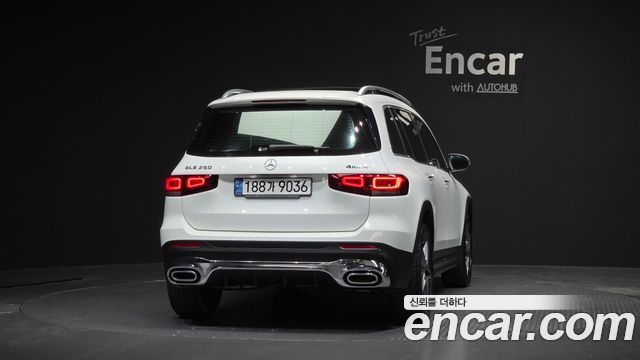 Mercedes-Benz GLB-Class GLB250 4MATIC