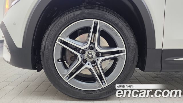 Mercedes-Benz GLB-Class GLB250 4MATIC