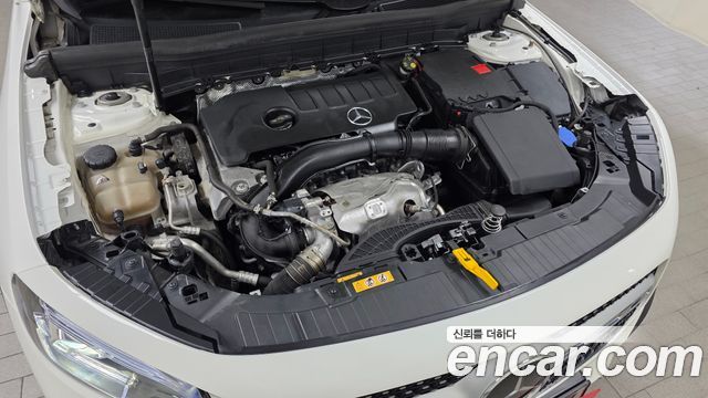 Mercedes-Benz GLB-Class GLB250 4MATIC