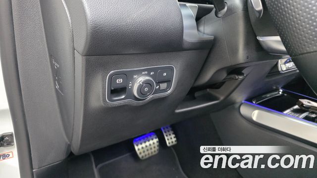 Mercedes-Benz GLB-Class GLB250 4MATIC