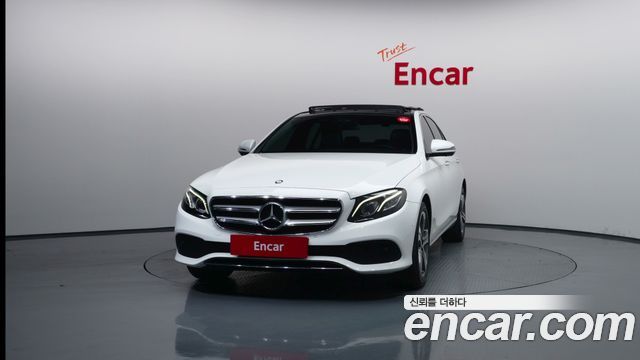 Mercedes-Benz E-Class E300 4MATIC Avnatgarde