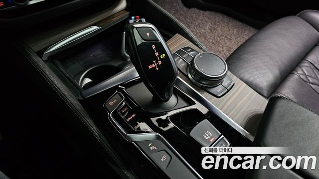 BMW 5-Series 520d xDrive M Sport Package Plus