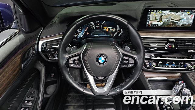 BMW 5-Series 520d xDrive M Sport Package Plus
