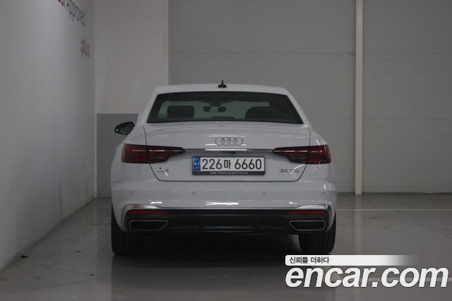 Audi A4 35 TDI Premium