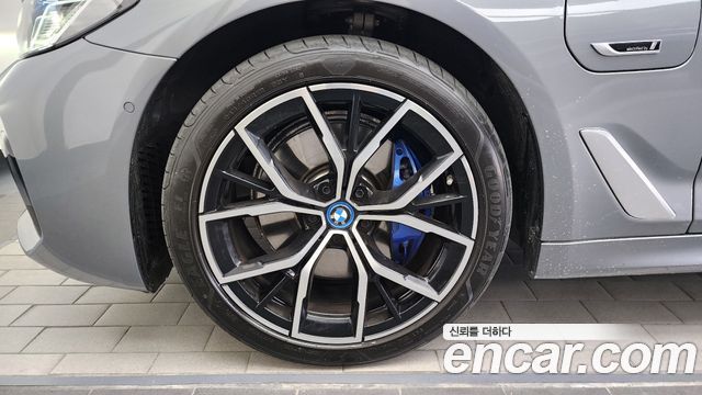 BMW 5-Series 530e M Sport