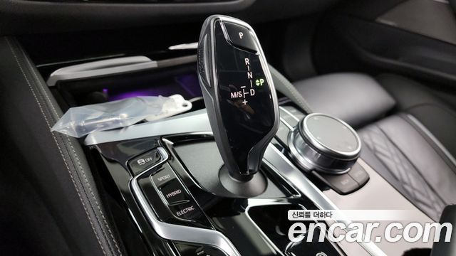 BMW 5-Series 530e M Sport