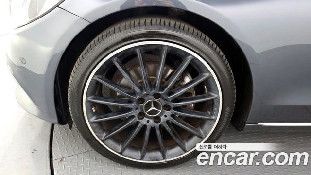 Mercedes-Benz C-Class C200 Avantgarde