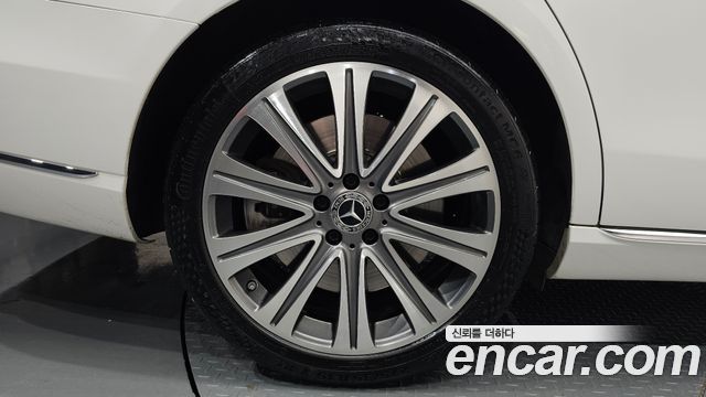 Mercedes-Benz E-Class E450 4MATIC Exclusive