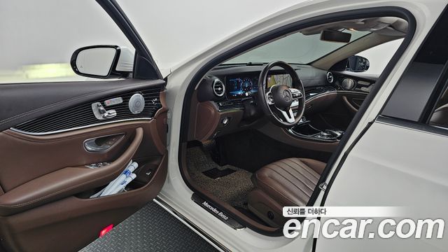 Mercedes-Benz E-Class E450 4MATIC Exclusive