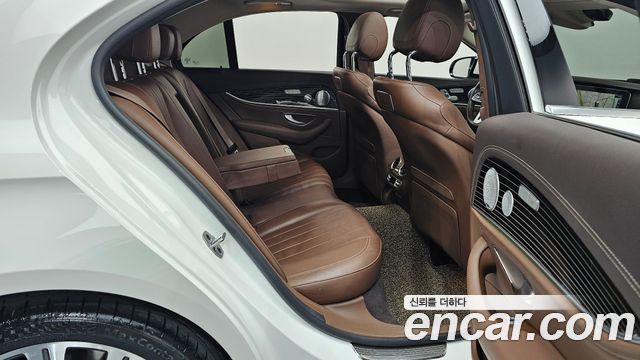 Mercedes-Benz E-Class E450 4MATIC Exclusive