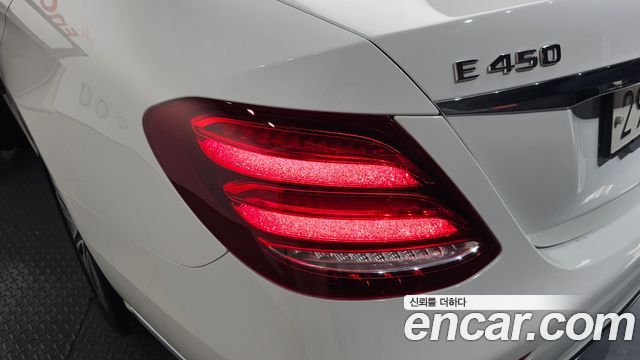Mercedes-Benz E-Class E450 4MATIC Exclusive