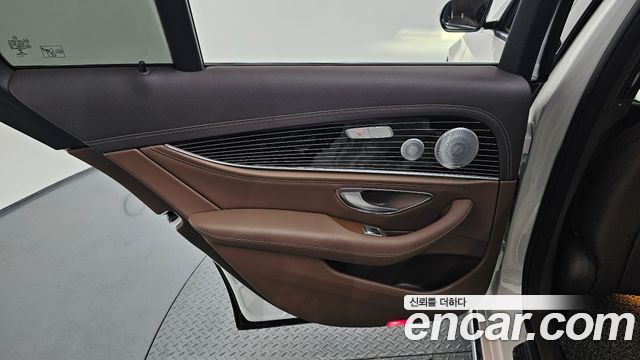 Mercedes-Benz E-Class E450 4MATIC Exclusive