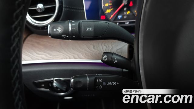 Mercedes-Benz E-Class E300 Exclusive